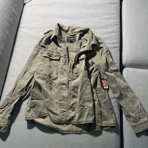 Lucky brand womens army pattern button up, size M. NEW WITH TAGS, NEVER WORN